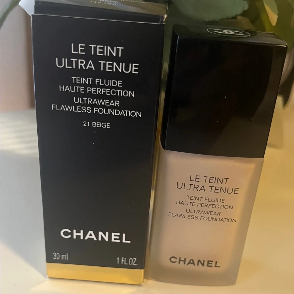 CHANEL Le Teint Ultra Tenue Foundation - Beige 21 - Picture 1 of 3